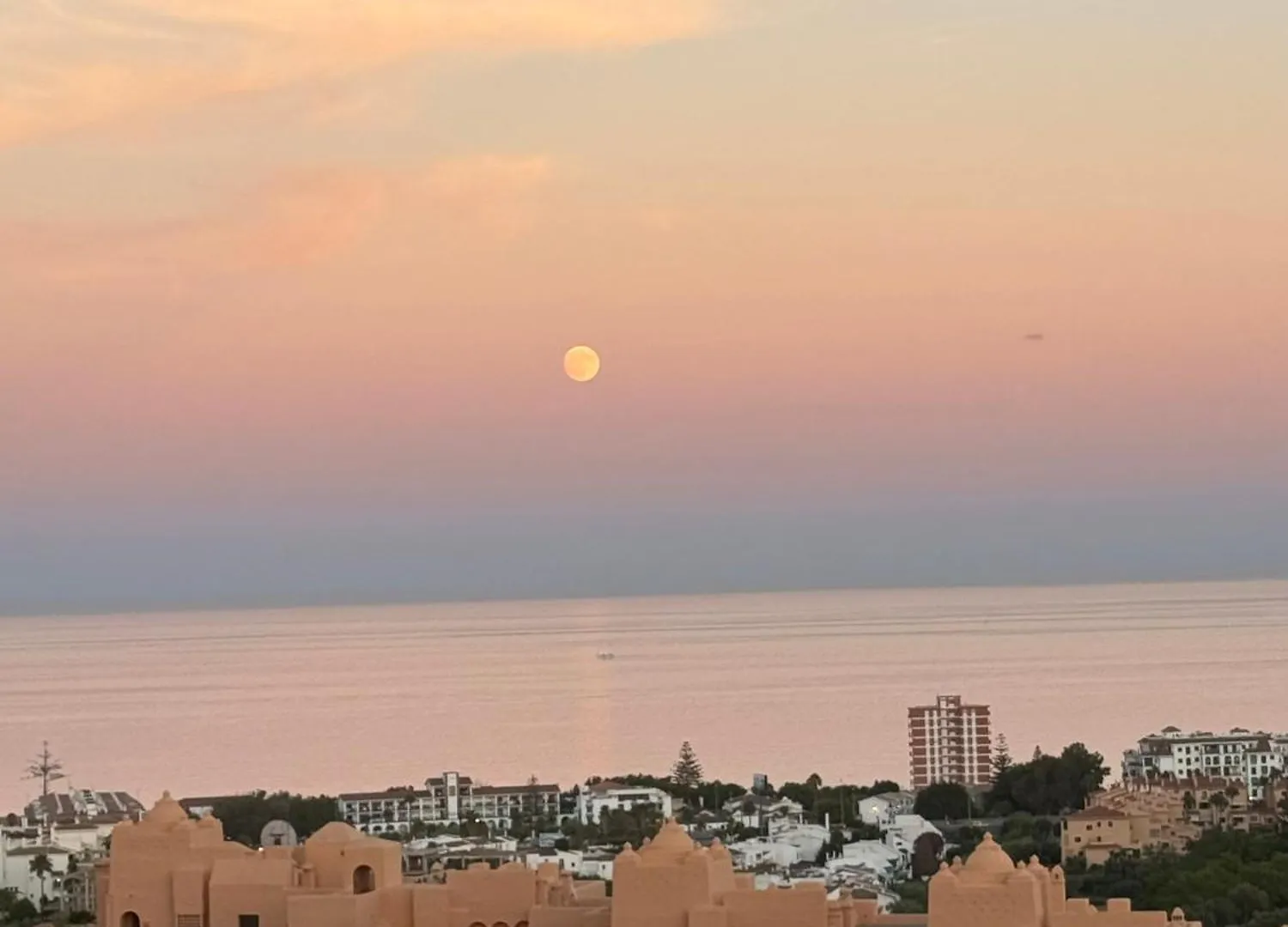 Sea View & Sea Breeze Apartment Manilva 0*,