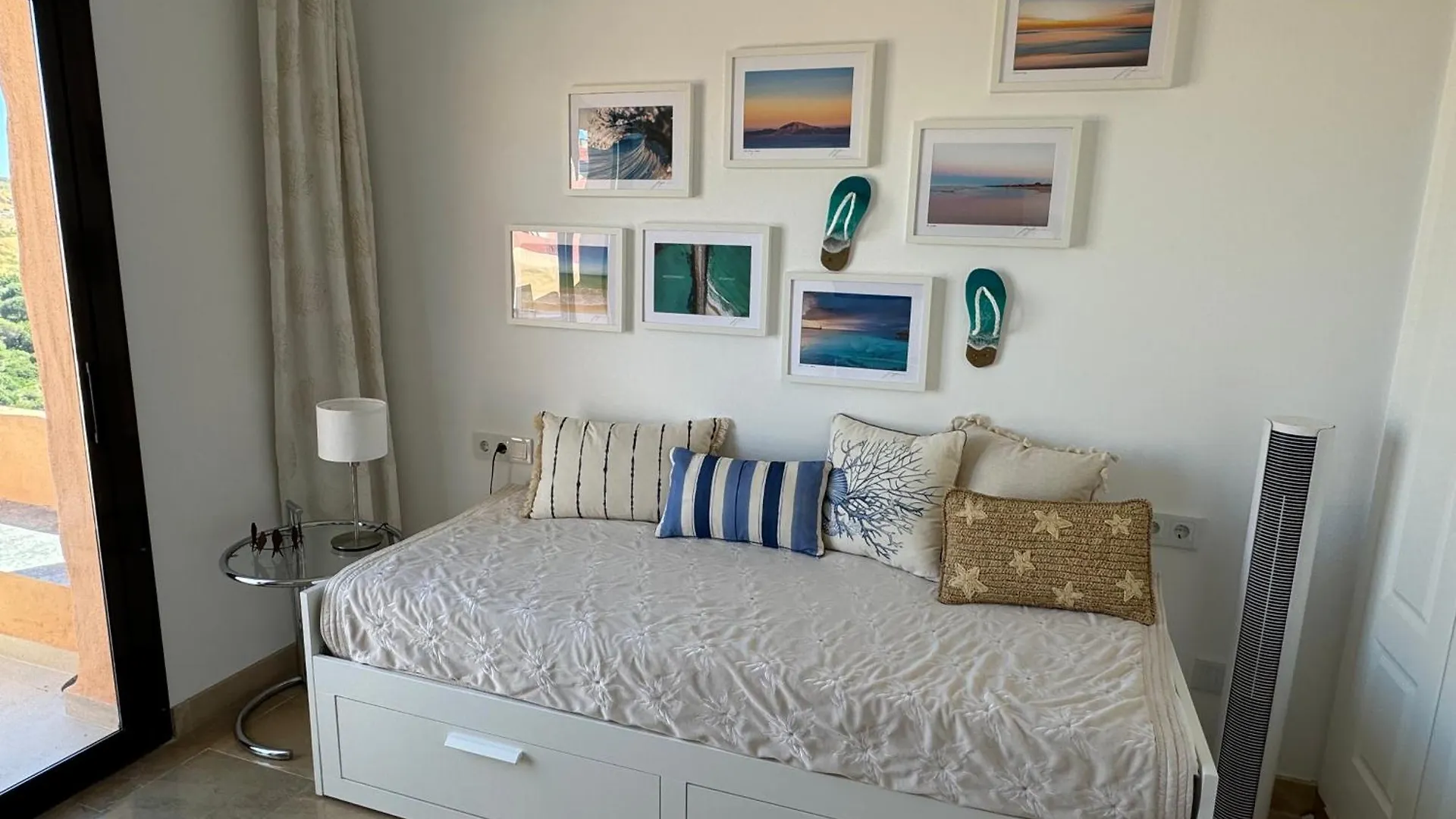Homestay Sea View & Sea Breeze Apartment Manilva